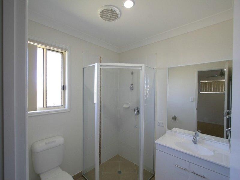 2 Halloran Court, Thabeban QLD 4670