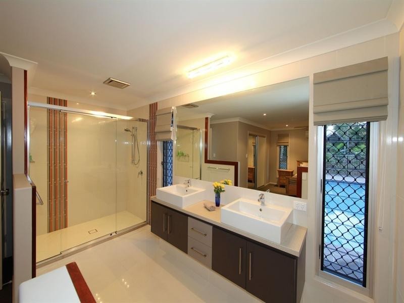 127 Sylvan Drive, Moore Park Beach QLD 4670