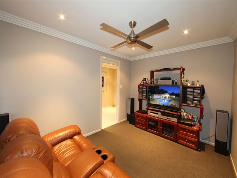 127 Sylvan Drive, Moore Park Beach QLD 4670