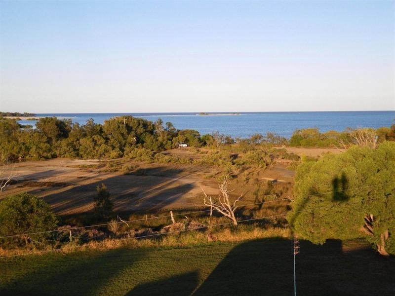 5 Margaret Court, Elliott Heads QLD 4670