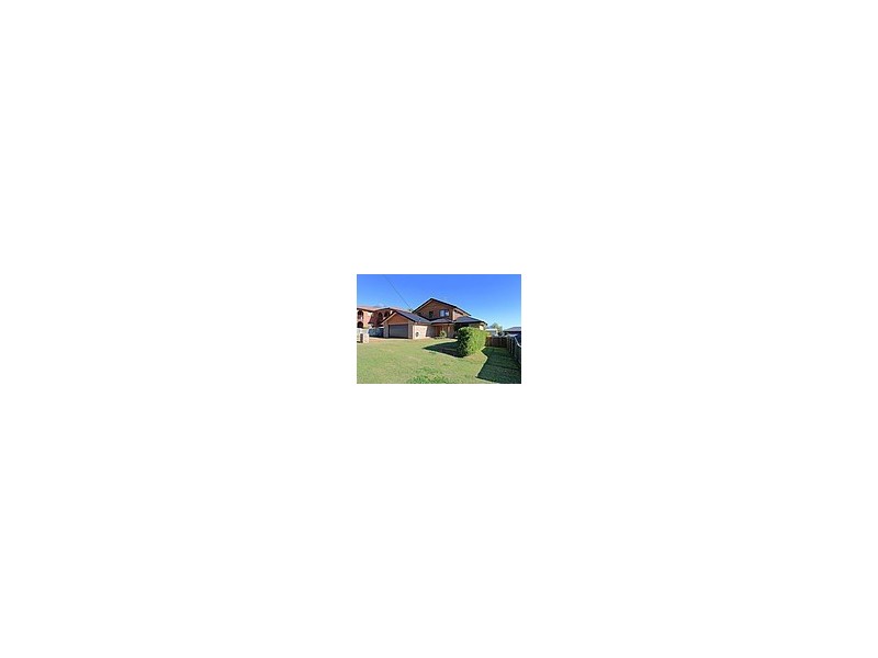 8 Bayview Terrace, Qunaba QLD 4670