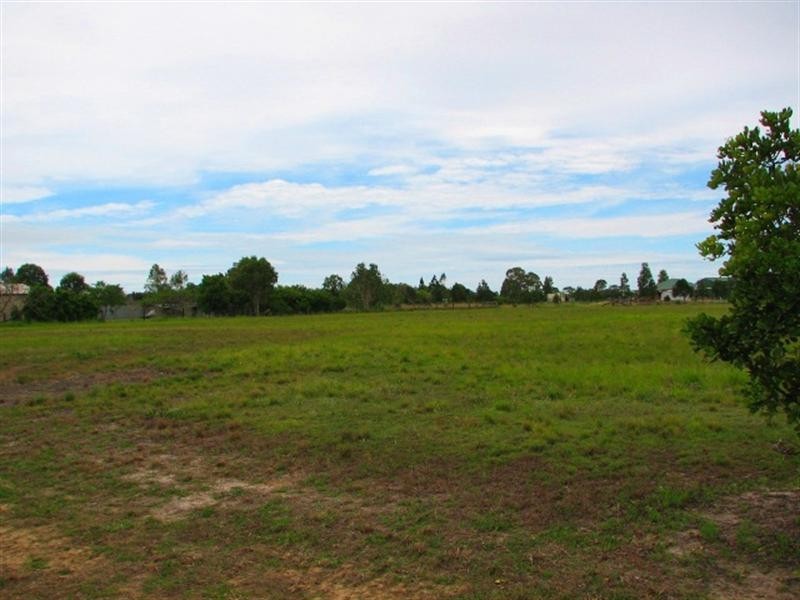 92 Parklands Drive, Branyan QLD 4670