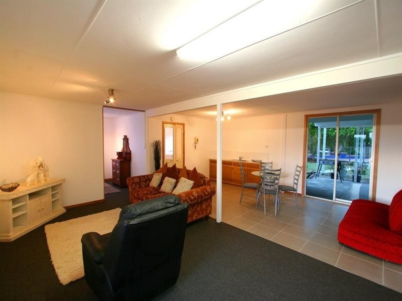 56 Welch Street, Elliott Heads QLD 4670