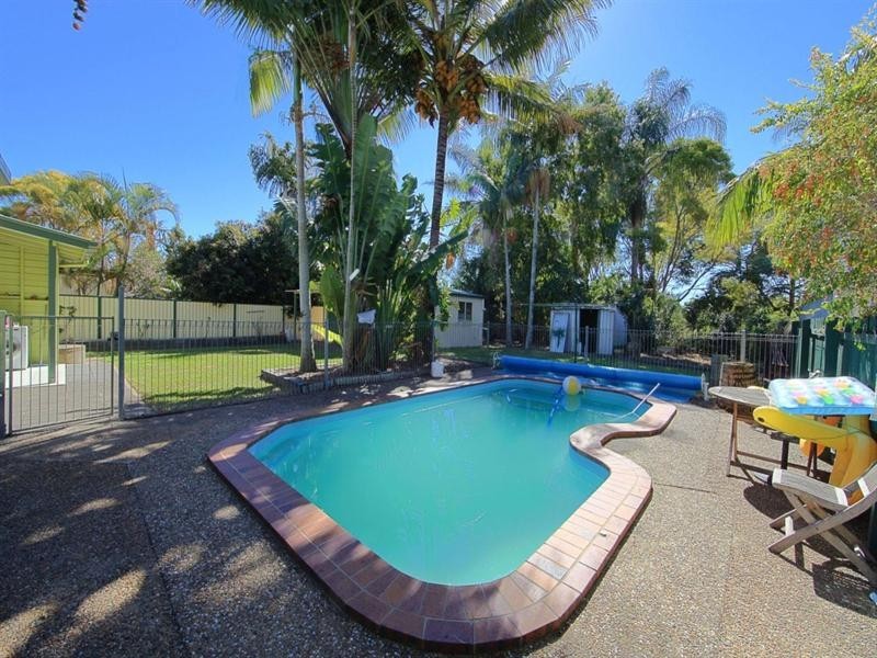 10 Lawrence Street, Bundaberg North QLD 4670
