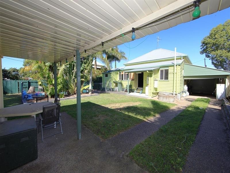 10 Lawrence Street, Bundaberg North QLD 4670