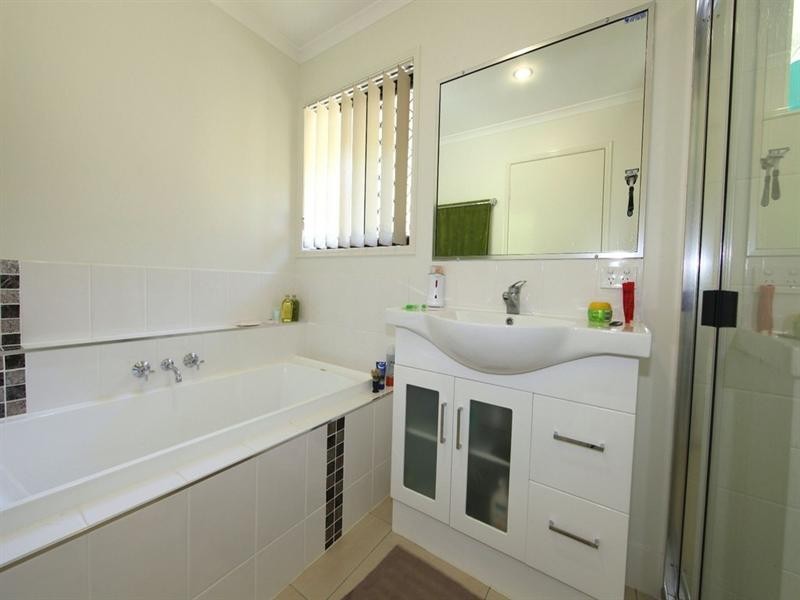 Svensson Heights QLD 4670