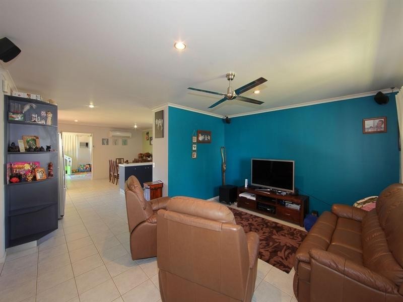 24 Jealous Road, Kalkie QLD 4670