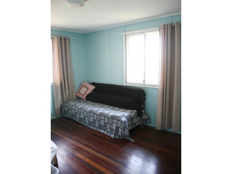 7 Peatey Street, Kepnock QLD 4670