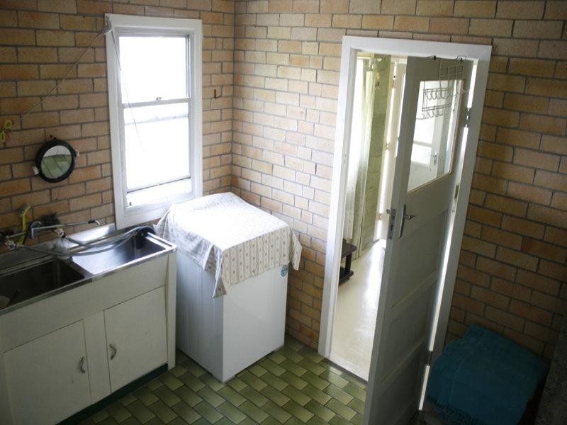 7 Peatey Street, Kepnock QLD 4670