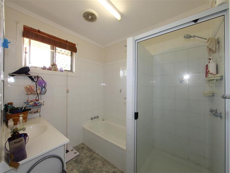 6 Parsons Street, Svensson Heights QLD 4670