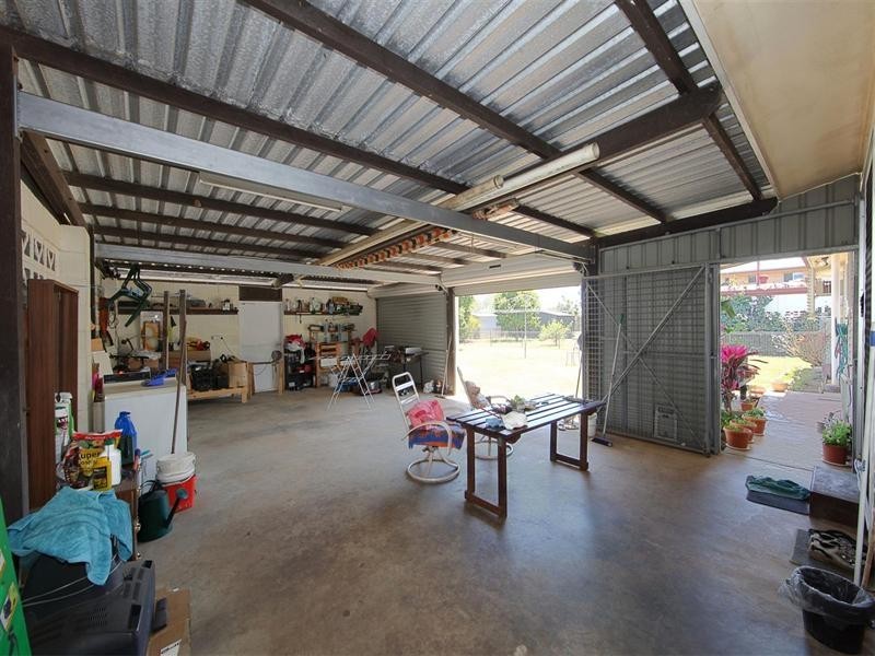 12 Mott Street, Avoca QLD 4670
