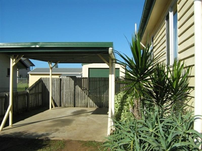 48 Burnett Heads Road, Burnett Heads QLD 4670