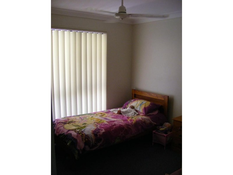 40 Paradise Avenue, Thabeban QLD 4670