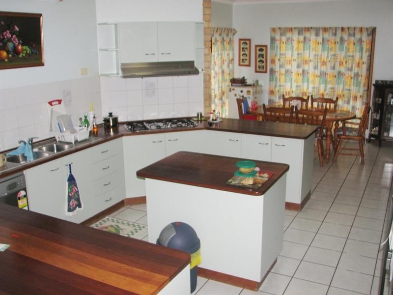 10 Frank Glibert Drive, Thabeban QLD 4670