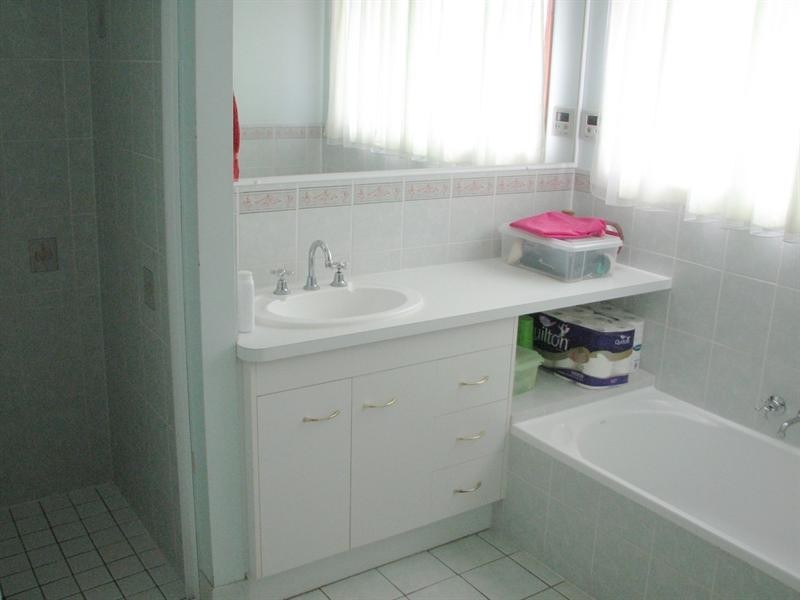 10 Frank Glibert Drive, Thabeban QLD 4670