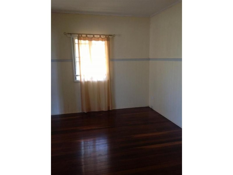 9 Bates Street, Svensson Heights QLD 4670