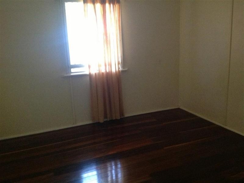 9 Bates Street, Svensson Heights QLD 4670