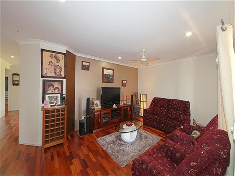 17a Lovers Walk, Thabeban QLD 4670