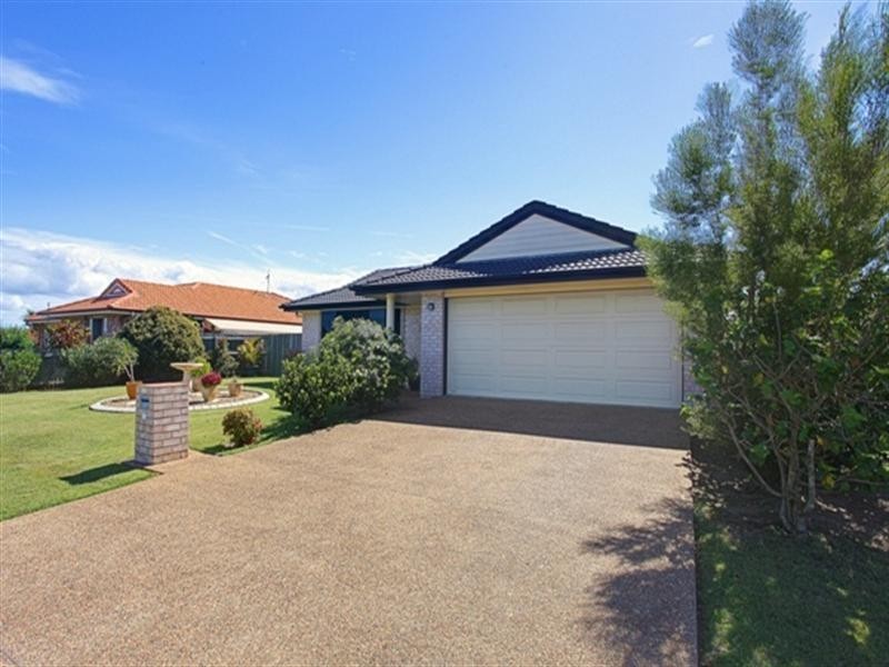 18 Fixter Avenue, Kalkie QLD 4670