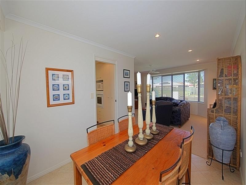 18 Fixter Avenue, Kalkie QLD 4670