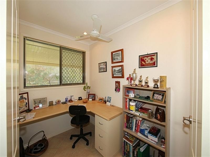 18 Fixter Avenue, Kalkie QLD 4670