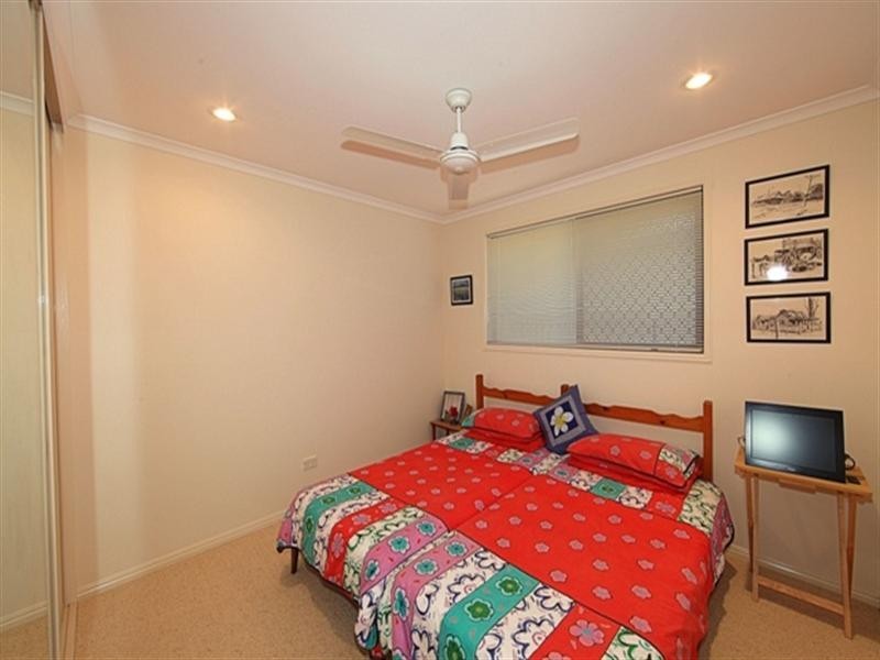 18 Fixter Avenue, Kalkie QLD 4670