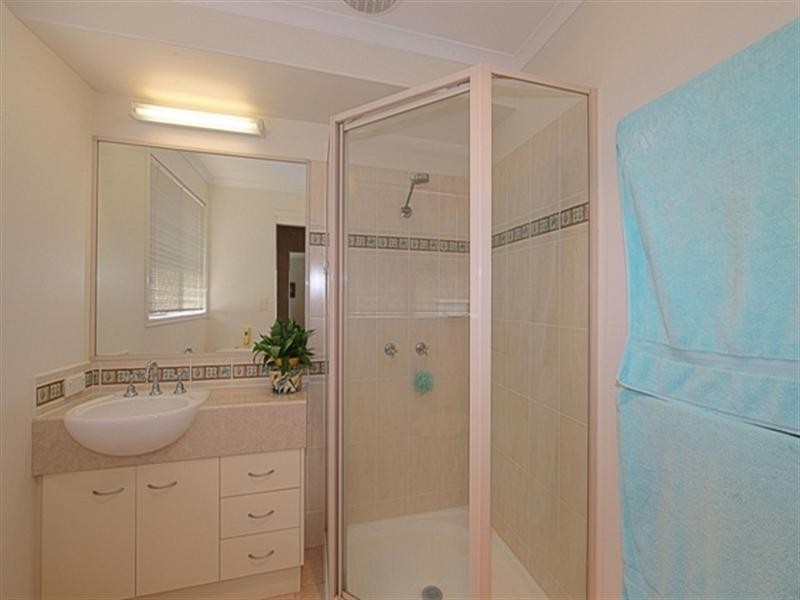 18 Fixter Avenue, Kalkie QLD 4670