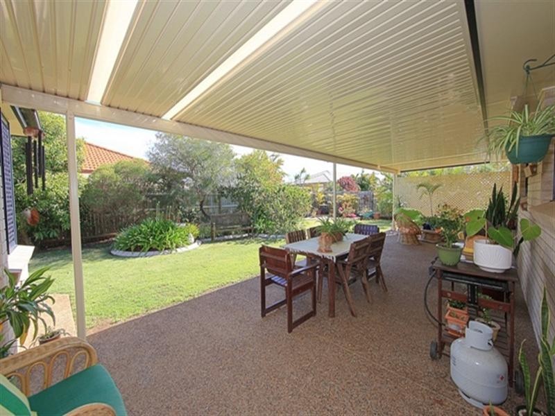 18 Fixter Avenue, Kalkie QLD 4670