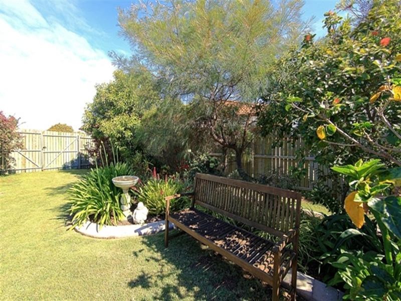 18 Fixter Avenue, Kalkie QLD 4670