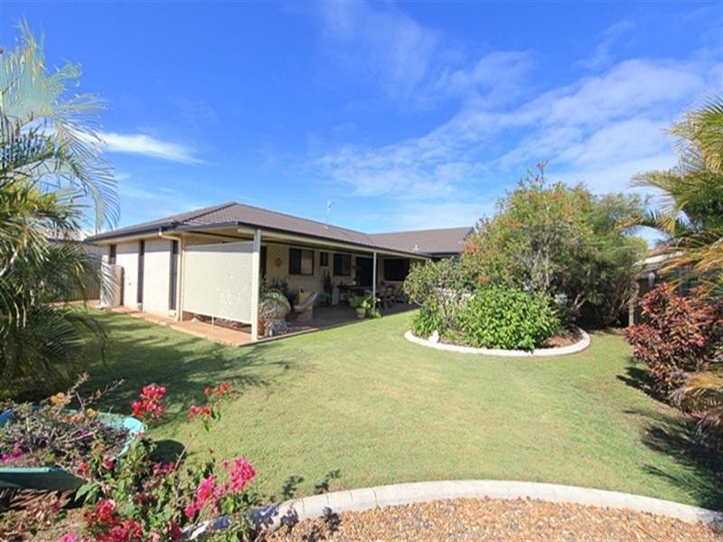 18 Fixter Avenue, Kalkie QLD 4670