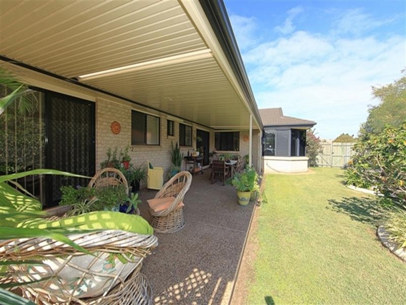 18 Fixter Avenue, Kalkie QLD 4670