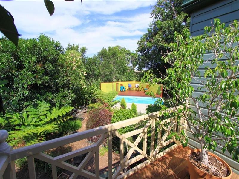 173 Bargara Road, Bundaberg East QLD 4670