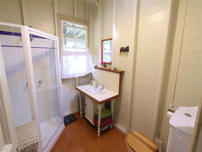173 Bargara Road, Bundaberg East QLD 4670