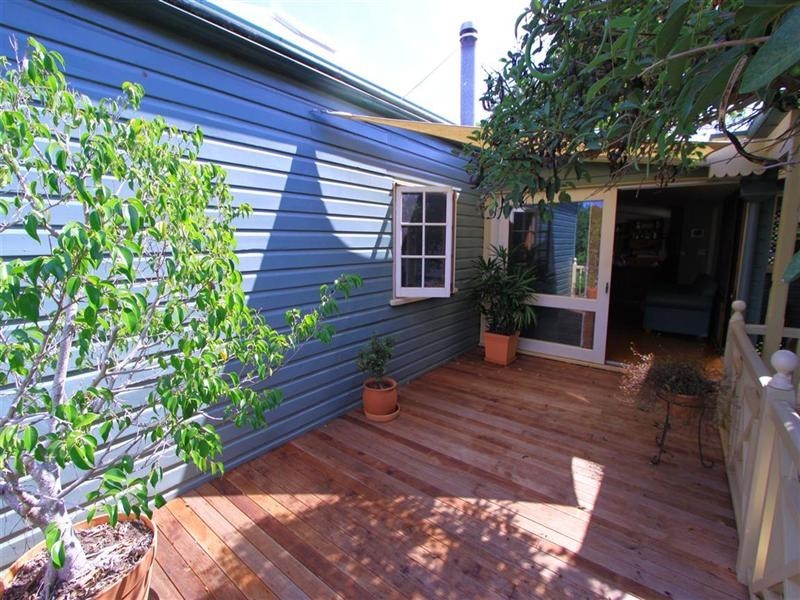 173 Bargara Road, Bundaberg East QLD 4670