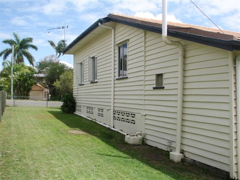 10 Rossolini Street, Bundaberg South QLD 4670