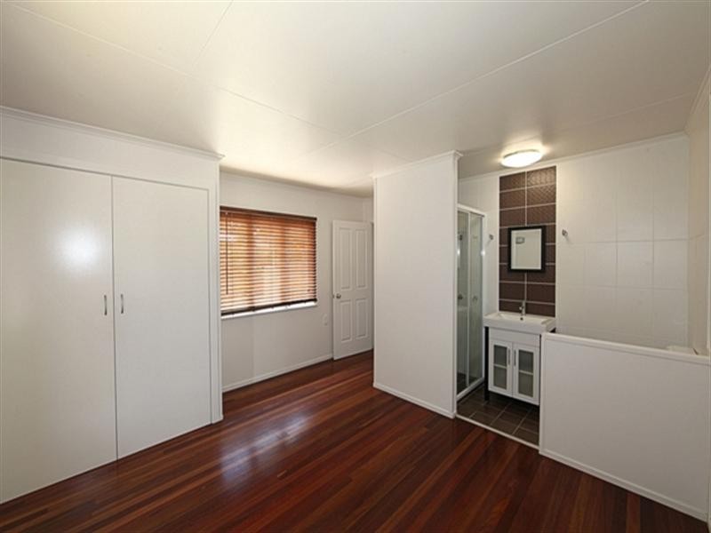 15 Churchill Street, Svensson Heights QLD 4670