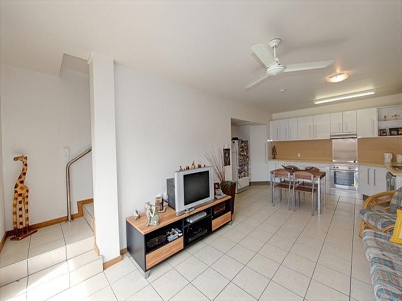 10/35 Miller Street, Bargara QLD 4670