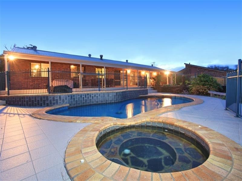 42 Barolin Esplanade, Coral Cove QLD 4670