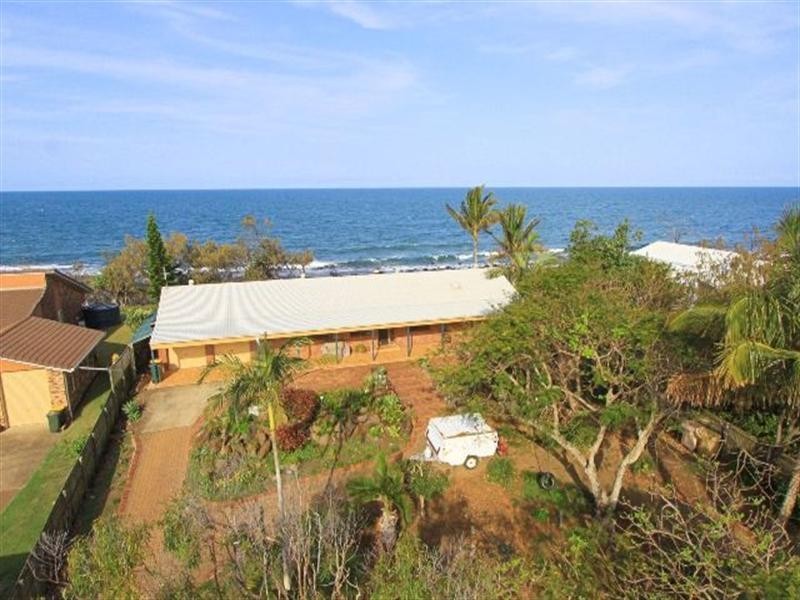 42 Barolin Esplanade, Coral Cove QLD 4670