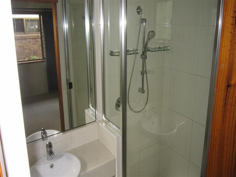 6 Shailer Court, Thabeban QLD 4670