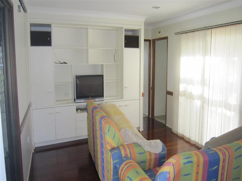 6 Shailer Court, Thabeban QLD 4670