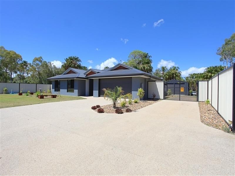 39 Regency Road, Moore Park Beach QLD 4670