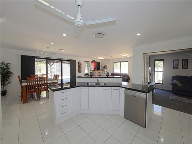 39 Regency Road, Moore Park Beach QLD 4670