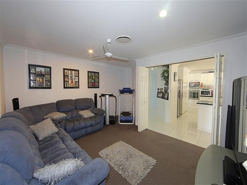 39 Regency Road, Moore Park Beach QLD 4670