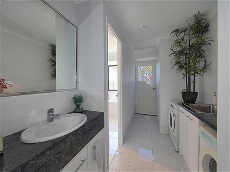 39 Regency Road, Moore Park Beach QLD 4670