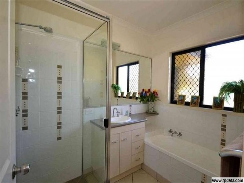 Svensson Heights QLD 4670