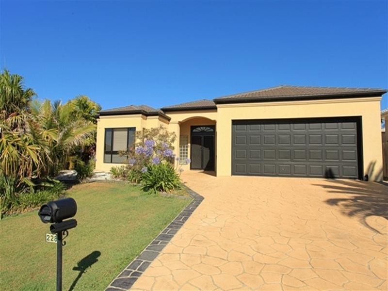 228 Barolin Esplanade, Coral Cove QLD 4670