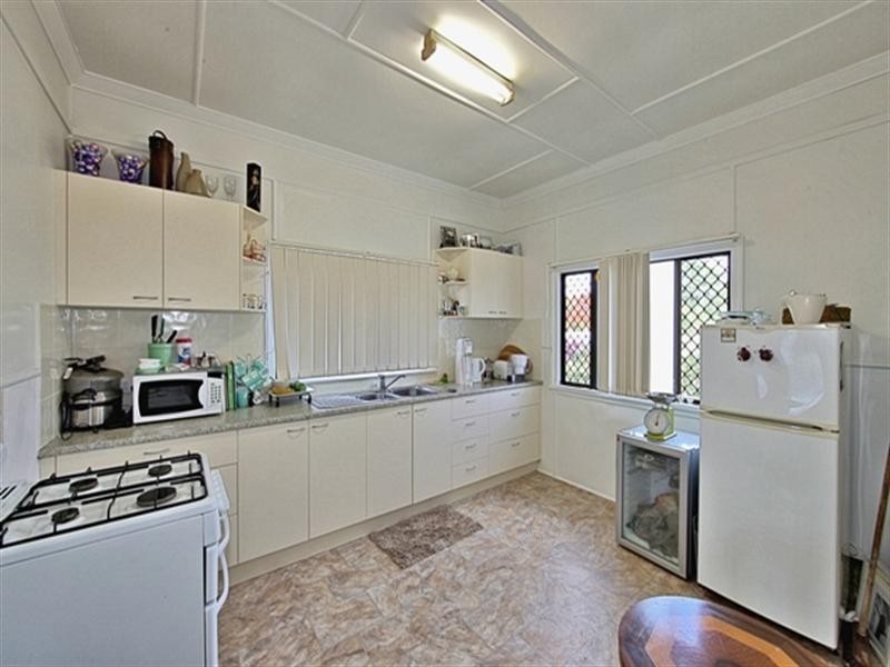 25 Edwards Street, Norville QLD 4670