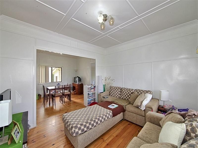 25 Edwards Street, Norville QLD 4670