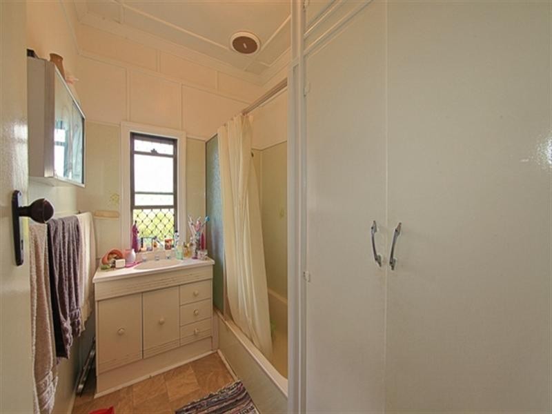 25 Edwards Street, Norville QLD 4670